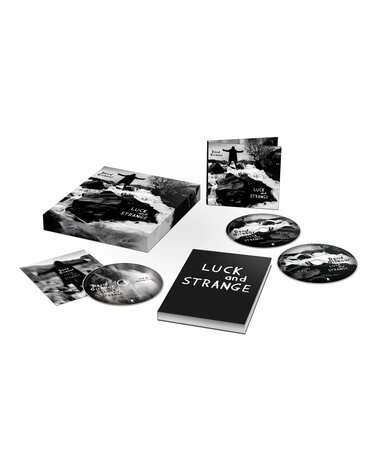 Gilmour David: Luck and Strange (Deluxe Set With Anton Corbijn Photo Print) 2CD/BLURAY BOX  Limited edition of 1000